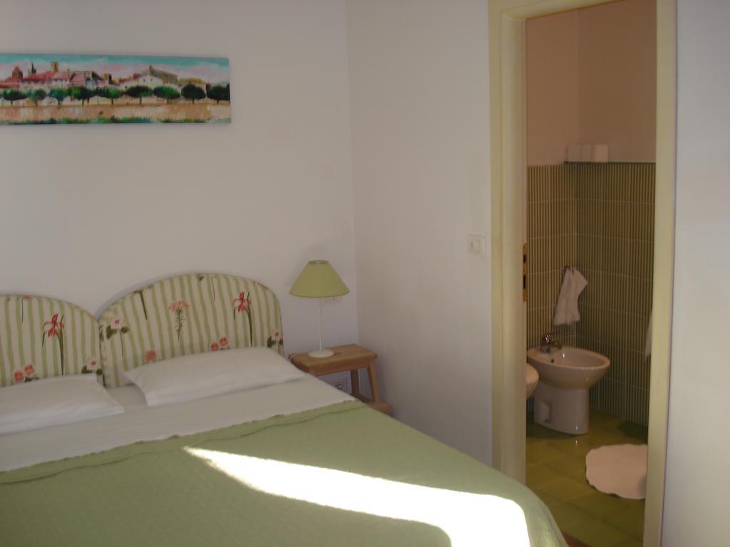 Agriturismo La Vecchia Dolceacqua Villa ห้อง รูปภาพ